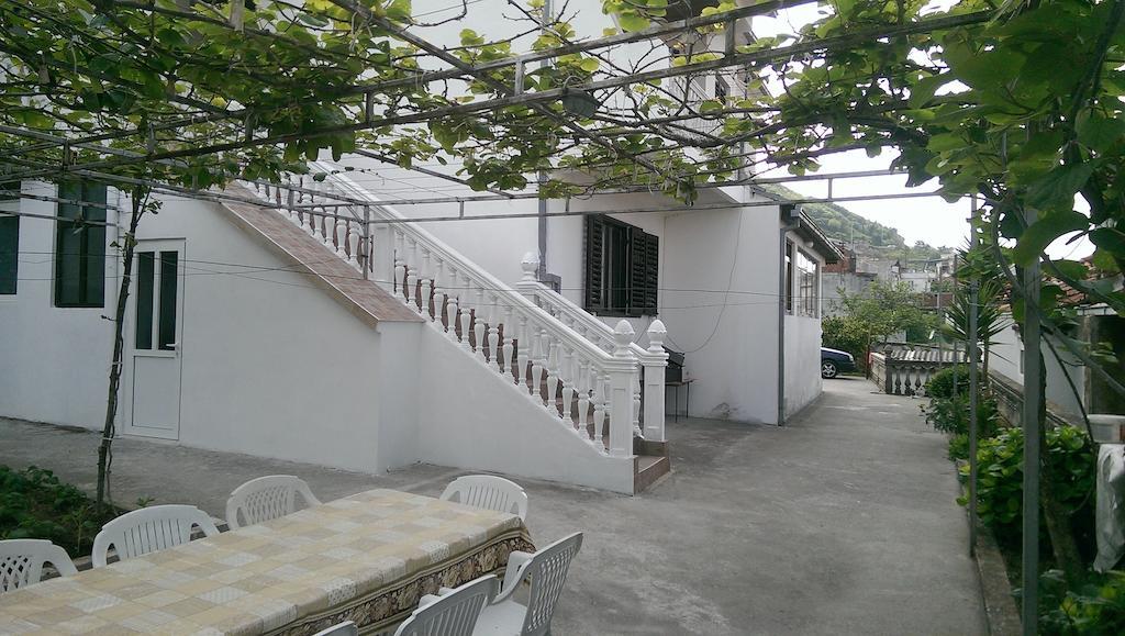 Guesthouse Sinani Ulcinj Extérieur photo
