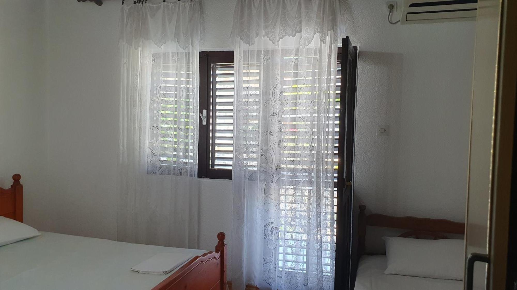 Guesthouse Sinani Ulcinj Extérieur photo