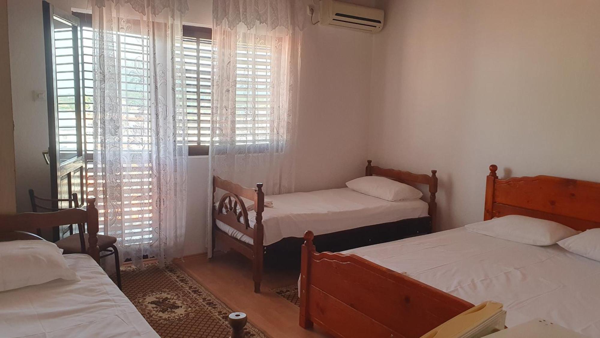 Guesthouse Sinani Ulcinj Extérieur photo