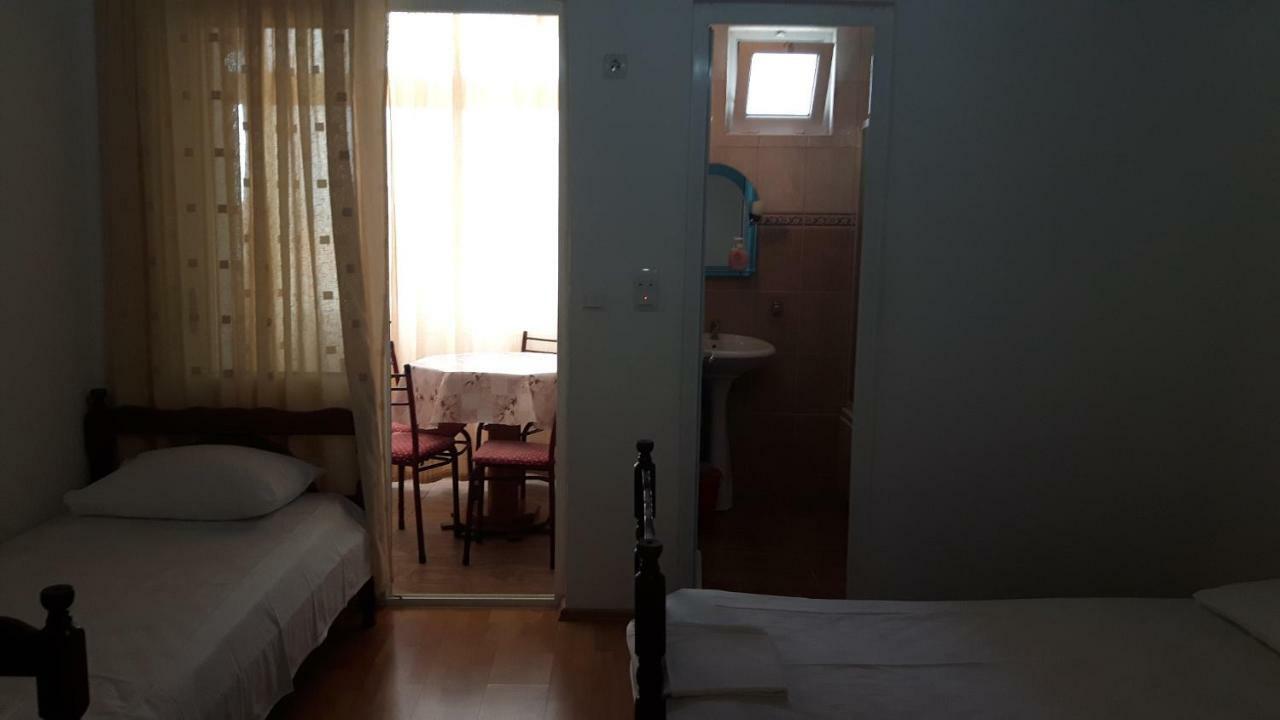Guesthouse Sinani Ulcinj Extérieur photo